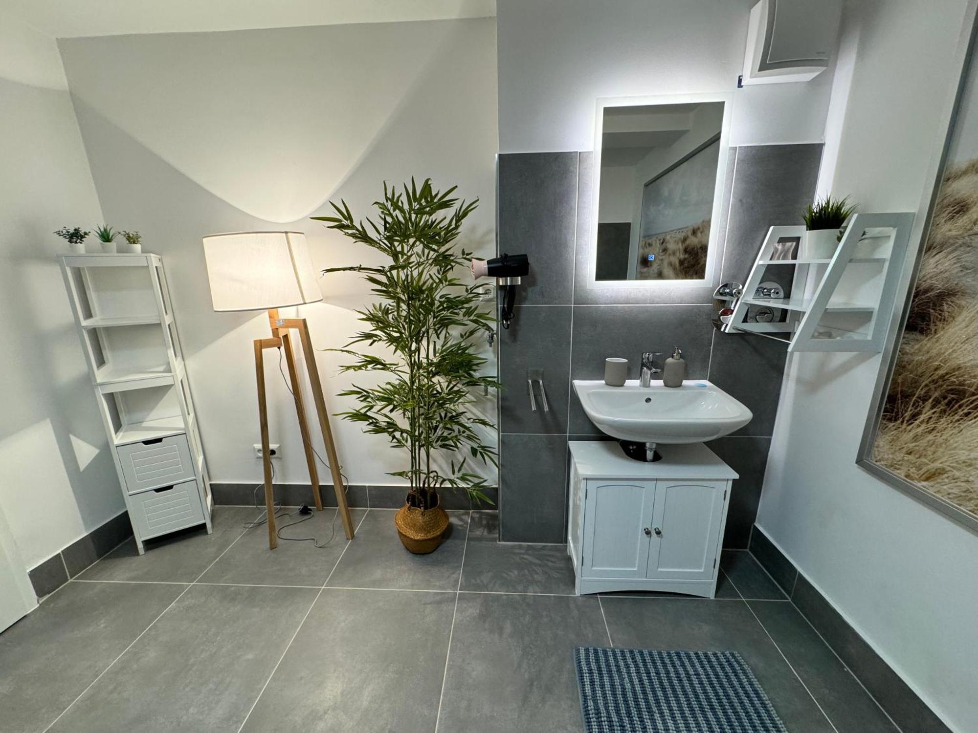 Stadtoase: Exklusive Apartments Fuer Ruhe Und Entspannung BRE Extérieur photo